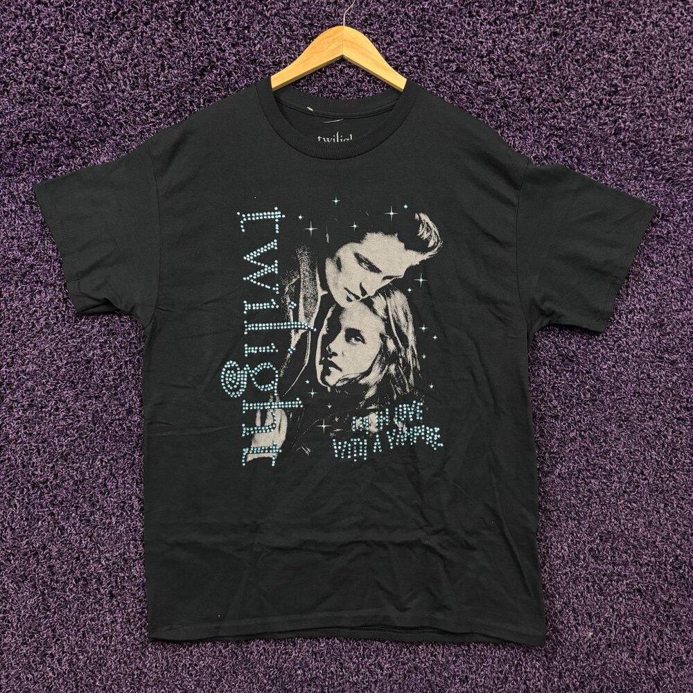 Twilight In Love with A Vampire Bedazzled T-Shirt Size XL
